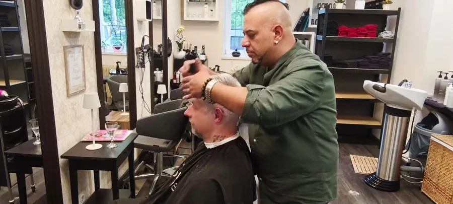 Frisur aus dem Hairlounge by S Style in Bad Homburg — Arbeit 8
