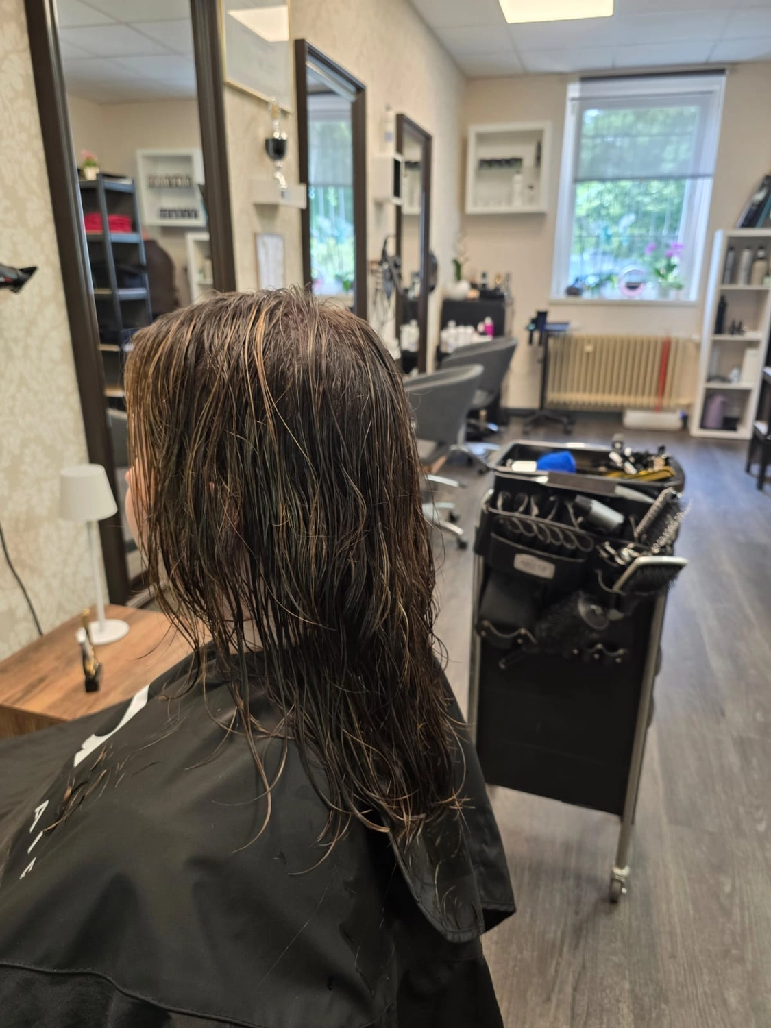 Hairlounge by S Style - Friseursalon - Haircuts Referenzbild